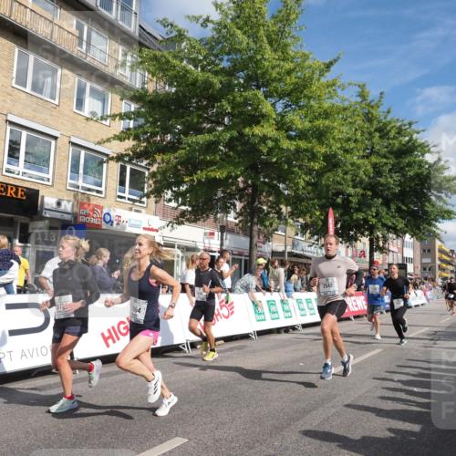 15.09.2024 - PSD Bank Halbmarathon Miley Keyser http://msf.ph/oto/7088679 15.09.2024 11:58:00 Ziel 806, 975, 1302, 1417, 1449, 1530, 1708, 1900, 2512, 2542, 2564, 2572, 2664, 2751, 2763, 3138, 3525 meine-sportfotos.de