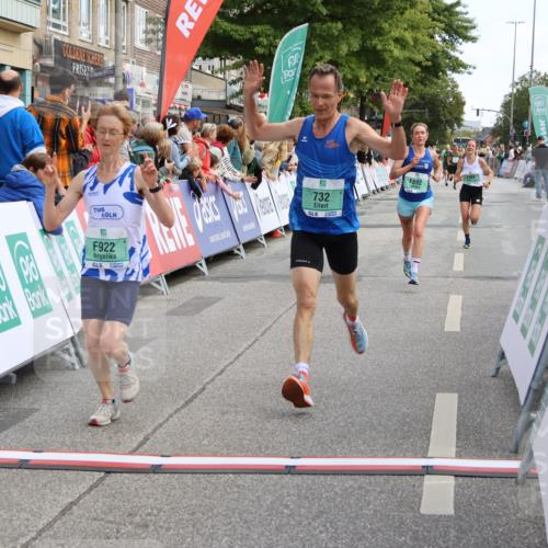 15.09.2024 - PSD Bank Halbmarathon Strokosch-Dieckow http://msf.ph/oto/7088680 15.09.2024 11:30:28 Ziel 454, 724, 732, 827, 892, 922, 1123, 1339, 1349, 2559 meine-sportfotos.de