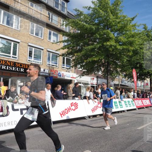 15.09.2024 - PSD Bank Halbmarathon Miley Keyser http://msf.ph/oto/7088688 15.09.2024 11:58:02 Ziel 975, 1417, 1449, 1530, 1565, 1708, 1900, 2512, 2542, 2564, 2572, 2664, 2751, 2763, 2873, 3138, 3525 meine-sportfotos.de