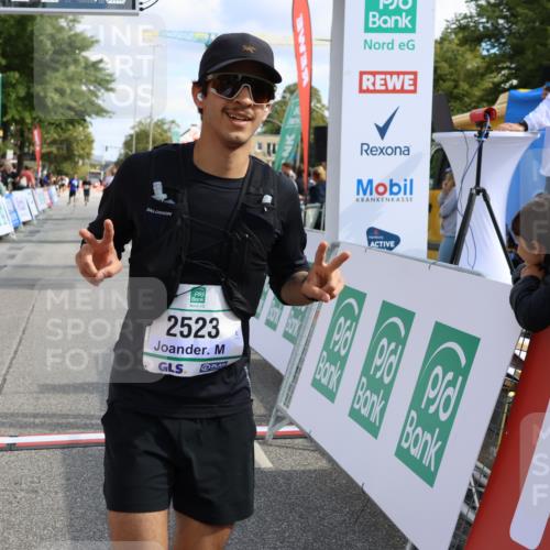 15.09.2024 - PSD Bank Halbmarathon Strokosch-Dieckow http://msf.ph/oto/7088710 15.09.2024 12:39:39 Ziel 2523, 2954, 3367 meine-sportfotos.de