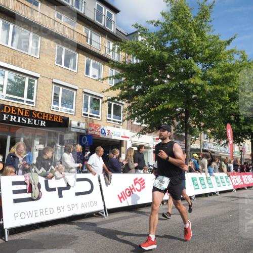 15.09.2024 - PSD Bank Halbmarathon Miley Keyser http://msf.ph/oto/7088712 15.09.2024 11:58:05 Ziel 975, 1417, 1449, 1530, 1539, 1565, 1708, 1900, 2512, 2542, 2564, 2572, 2664, 2751, 2763, 2873, 2883, 3138, 3525 meine-sportfotos.de