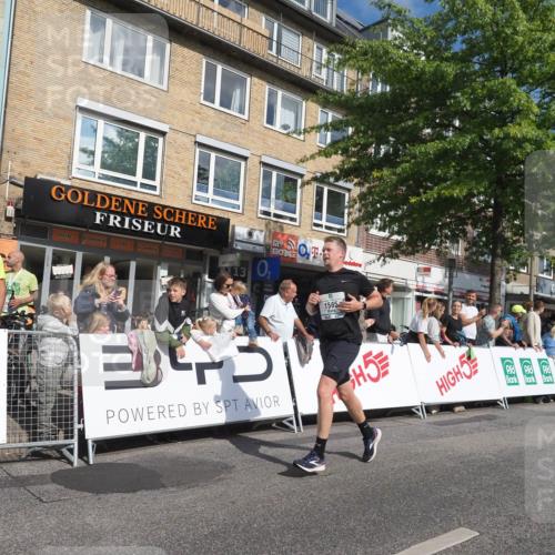 15.09.2024 - PSD Bank Halbmarathon Miley Keyser http://msf.ph/oto/7088768 15.09.2024 11:58:16 Ziel 975, 1417, 1449, 1539, 1565, 1642, 1818, 1842, 2205, 2497, 2763, 2870, 2873, 2883, 3138, 3552 meine-sportfotos.de