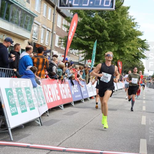 15.09.2024 - PSD Bank Halbmarathon Strokosch-Dieckow http://msf.ph/oto/7088906 15.09.2024 11:30:37 Ziel 682, 732, 827, 892, 922, 1051, 1111, 1132, 1208, 1339, 1483, 2559 meine-sportfotos.de