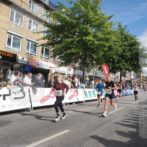 15.09.2024 - PSD Bank Halbmarathon Miley Keyser http://msf.ph/oto/7088950 15.09.2024 11:58:54 Ziel 1283, 1711, 1822, 1870, 1890, 1919, 1955, 1992, 2038, 2230, 2297, 2721, 2756, 2760, 2956, 3022, 3051, 3528, 3551 meine-sportfotos.de