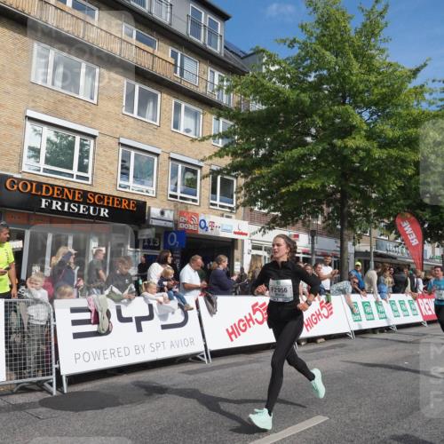 15.09.2024 - PSD Bank Halbmarathon Miley Keyser http://msf.ph/oto/7089010 15.09.2024 11:59:03 Ziel 795, 1329, 1711, 1862, 1870, 1890, 1955, 2061, 2230, 2297, 2721, 2756, 2776, 2897, 2956, 3022, 3051, 3528 meine-sportfotos.de