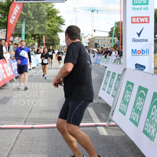 15.09.2024 - PSD Bank Halbmarathon Strokosch-Dieckow http://msf.ph/oto/7089053 15.09.2024 12:40:11 Ziel 2125, 2137, 2260, 2301, 3297, 3345 meine-sportfotos.de