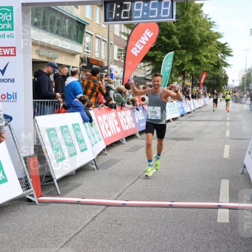 15.09.2024 - PSD Bank Halbmarathon Strokosch-Dieckow http://msf.ph/oto/7089057 15.09.2024 11:30:49 Ziel 682, 712, 1051, 1110, 1111, 1125, 1132, 1208, 1483 meine-sportfotos.de