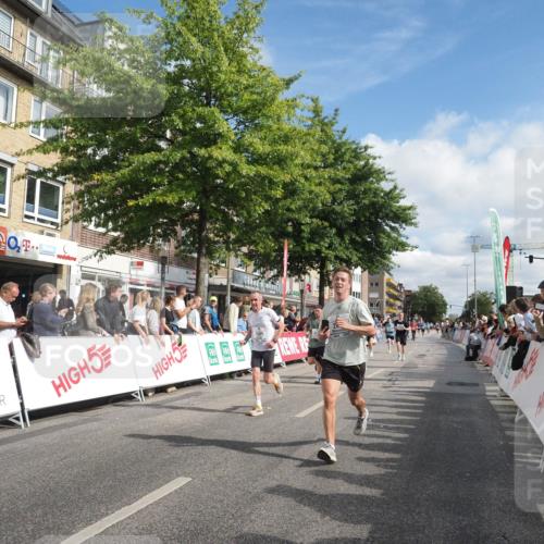 15.09.2024 - PSD Bank Halbmarathon Miley Keyser http://msf.ph/oto/7089080 15.09.2024 11:59:17 Ziel 795, 1329, 1585, 1738, 1739, 1862, 2061, 2278, 2545, 2767, 2776, 2789, 2897, 3189 meine-sportfotos.de