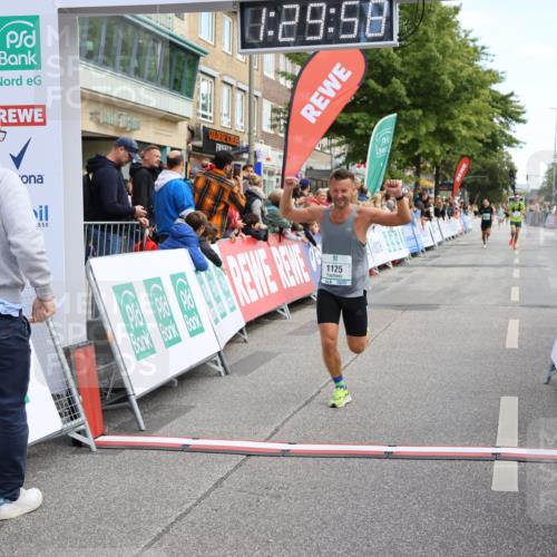 15.09.2024 - PSD Bank Halbmarathon Strokosch-Dieckow http://msf.ph/oto/7089102 15.09.2024 11:30:49 Ziel 682, 712, 1051, 1110, 1111, 1125, 1132, 1208, 1483 meine-sportfotos.de