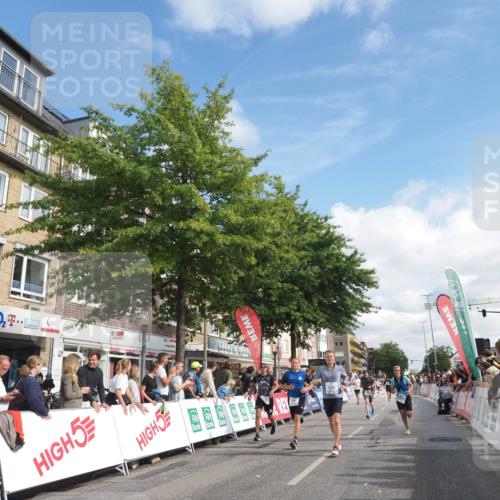 15.09.2024 - PSD Bank Halbmarathon Miley Keyser http://msf.ph/oto/7089150 15.09.2024 11:59:34 Ziel 1139, 1455, 1554, 1665, 1738, 2004, 2046, 2142, 2418, 2783, 2789, 2817, 2876, 2950 meine-sportfotos.de