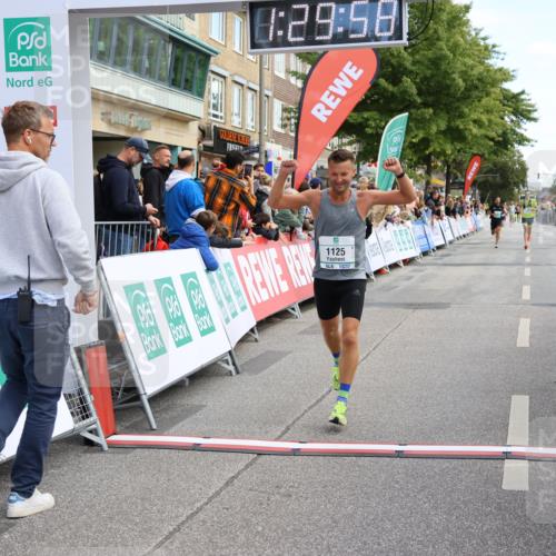 15.09.2024 - PSD Bank Halbmarathon Strokosch-Dieckow http://msf.ph/oto/7089156 15.09.2024 11:30:49 Ziel 682, 712, 1051, 1110, 1111, 1125, 1132, 1208, 1483 meine-sportfotos.de