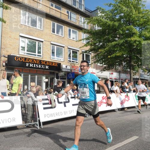 15.09.2024 - PSD Bank Halbmarathon Miley Keyser http://msf.ph/oto/7089201 15.09.2024 11:59:41 Ziel 1139, 1455, 1554, 1665, 1902, 2004, 2046, 2142, 2151, 2418, 2558, 2783, 2841, 2874, 2876 meine-sportfotos.de
