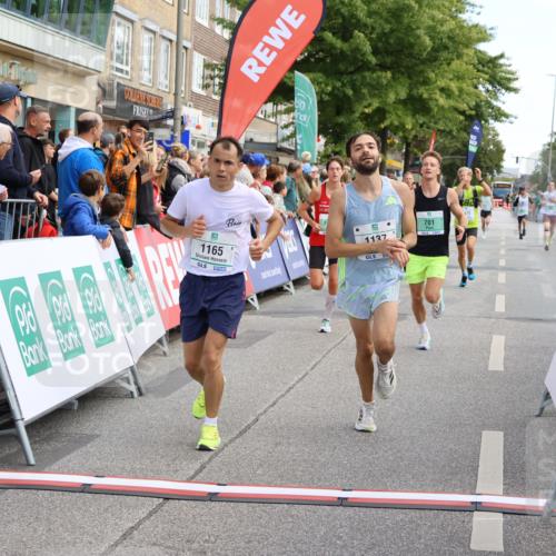 15.09.2024 - PSD Bank Halbmarathon Strokosch-Dieckow http://msf.ph/oto/7089208 15.09.2024 11:31:06 Ziel 701, 712, 749, 918, 1038, 1110, 1137, 1165, 2461, 2475, 2476, 2601 meine-sportfotos.de