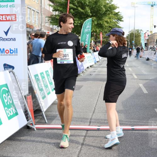 15.09.2024 - PSD Bank Halbmarathon Strokosch-Dieckow http://msf.ph/oto/7089228 15.09.2024 12:40:20 Ziel 2125, 2260, 2301, 2395, 3345, 3503 meine-sportfotos.de