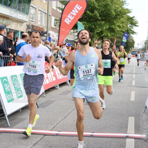 15.09.2024 - PSD Bank Halbmarathon Strokosch-Dieckow http://msf.ph/oto/7089298 15.09.2024 11:31:06 Ziel 701, 712, 749, 918, 1038, 1110, 1137, 1165, 2461, 2475, 2476, 2601 meine-sportfotos.de