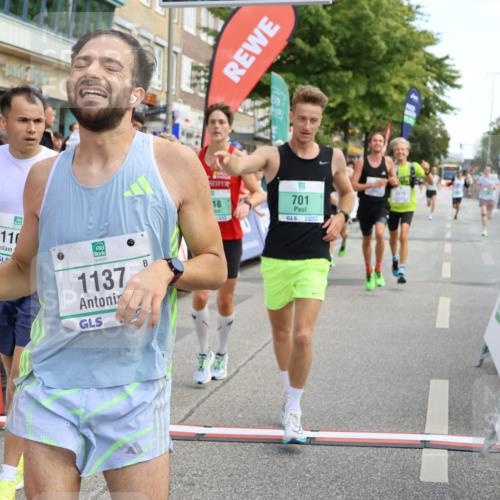 15.09.2024 - PSD Bank Halbmarathon Strokosch-Dieckow http://msf.ph/oto/7089330 15.09.2024 11:31:07 Ziel 701, 712, 749, 754, 918, 1038, 1110, 1137, 1165, 1386, 2461, 2475, 2476, 2601 meine-sportfotos.de