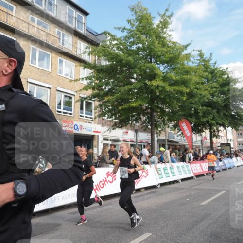 15.09.2024 - PSD Bank Halbmarathon Miley Keyser http://msf.ph/oto/7089351 15.09.2024 12:00:02 Ziel 1555, 1576, 1614, 1691, 1725, 1837, 1844, 2071, 2161, 2415, 2558, 2752, 2791, 2795, 2799, 2807, 2864, 2949, 2983, 3026, 3098, 3177, 3523, 3550 meine-sportfotos.de