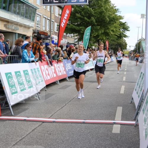 15.09.2024 - PSD Bank Halbmarathon Strokosch-Dieckow http://msf.ph/oto/7089382 15.09.2024 11:22:25 Ziel 415, 423, 631, 654, 876, 877 meine-sportfotos.de