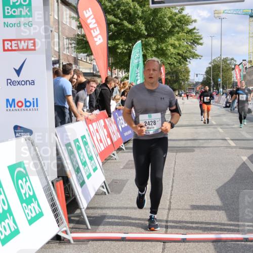 15.09.2024 - PSD Bank Halbmarathon Strokosch-Dieckow http://msf.ph/oto/7089392 15.09.2024 12:40:31 Ziel 1668, 2301, 2395, 2428, 3503 meine-sportfotos.de