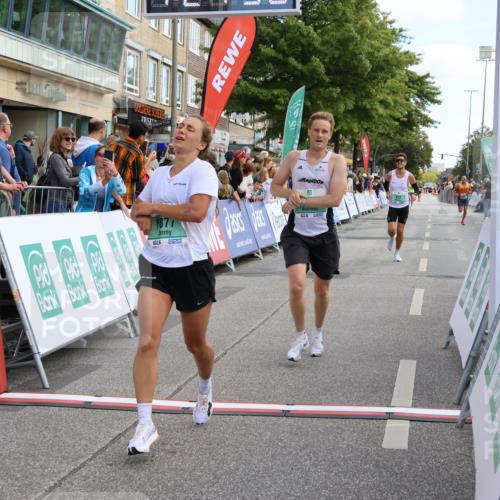 15.09.2024 - PSD Bank Halbmarathon Strokosch-Dieckow http://msf.ph/oto/7089451 15.09.2024 11:22:27 Ziel 415, 423, 593, 631, 654, 666, 877 meine-sportfotos.de