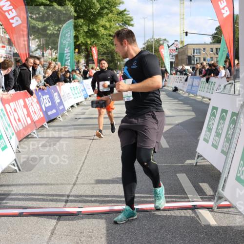 15.09.2024 - PSD Bank Halbmarathon Strokosch-Dieckow http://msf.ph/oto/7089484 15.09.2024 12:40:37 Ziel 1668, 2395, 2428, 3499 meine-sportfotos.de