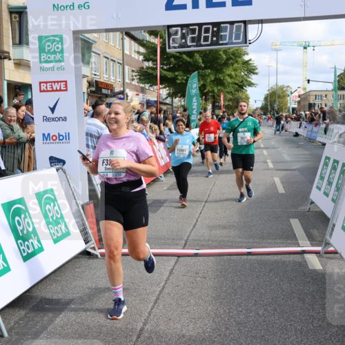 15.09.2024 - PSD Bank Halbmarathon Strokosch-Dieckow http://msf.ph/oto/7089496 15.09.2024 12:29:21 Ziel 2073, 2075, 2076, 2089, 2288, 2362, 2451, 3057, 3247, 3255, 3266, 3287, 3325, 3401, 3491 meine-sportfotos.de