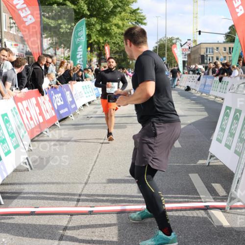 15.09.2024 - PSD Bank Halbmarathon Strokosch-Dieckow http://msf.ph/oto/7089501 15.09.2024 12:40:37 Ziel 1668, 2395, 2428, 3499 meine-sportfotos.de