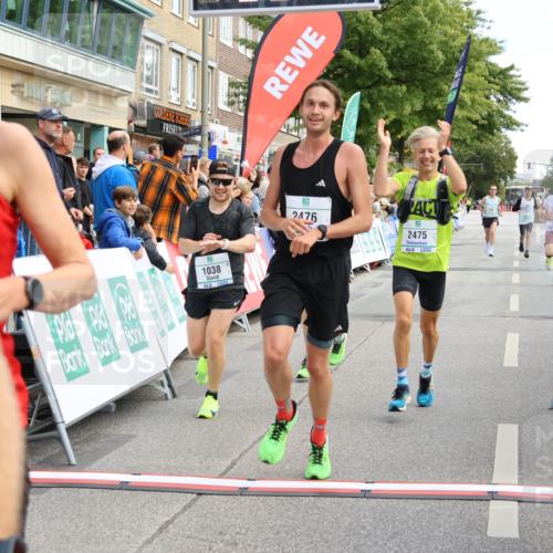 15.09.2024 - PSD Bank Halbmarathon Strokosch-Dieckow http://msf.ph/oto/7089502 15.09.2024 11:31:09 Ziel 701, 749, 754, 918, 1038, 1137, 1165, 1386, 2461, 2475, 2476, 2601 meine-sportfotos.de