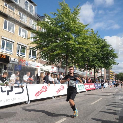 15.09.2024 - PSD Bank Halbmarathon Miley Keyser http://msf.ph/oto/7089547 15.09.2024 12:00:36 Ziel 1338, 1781, 1788, 1852, 1914, 1951, 1960, 2047, 2048, 2357, 2560, 2570, 2778, 2842, 3028, 3146, 3316, 3445 meine-sportfotos.de