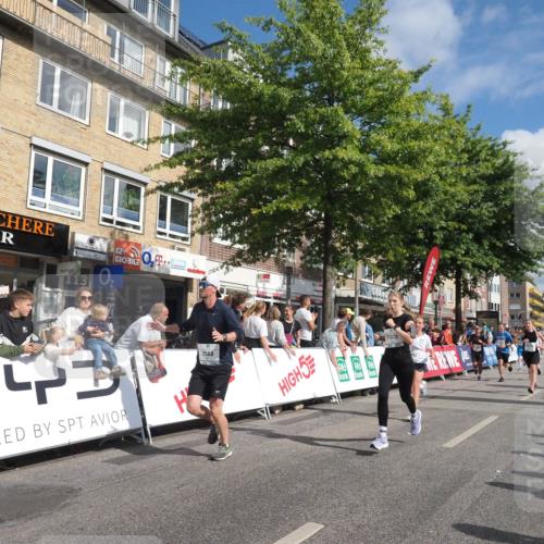 15.09.2024 - PSD Bank Halbmarathon Miley Keyser http://msf.ph/oto/7089558 15.09.2024 12:00:40 Ziel 1338, 1362, 1781, 1788, 1852, 1914, 1951, 2047, 2048, 2248, 2560, 2570, 2842, 2928, 3028, 3088, 3146, 3316 meine-sportfotos.de