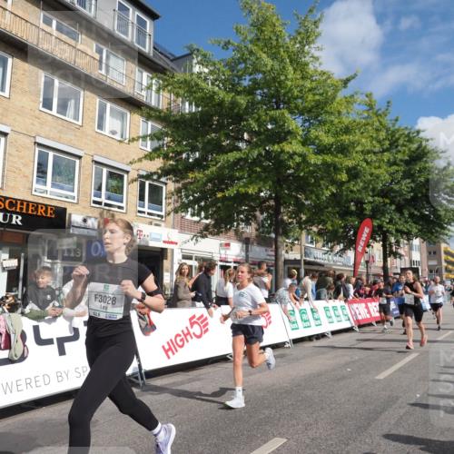 15.09.2024 - PSD Bank Halbmarathon Miley Keyser http://msf.ph/oto/7089568 15.09.2024 12:00:41 Ziel 1338, 1362, 1781, 1788, 1914, 1951, 2047, 2048, 2248, 2560, 2570, 2842, 2928, 3028, 3088, 3146, 3316 meine-sportfotos.de