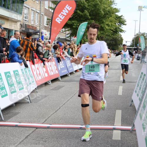 15.09.2024 - PSD Bank Halbmarathon Strokosch-Dieckow http://msf.ph/oto/7089607 15.09.2024 11:31:13 Ziel 701, 749, 754, 918, 1038, 1137, 1165, 1386, 2461, 2475, 2476 meine-sportfotos.de