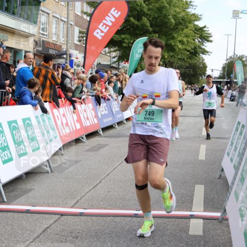 15.09.2024 - PSD Bank Halbmarathon Strokosch-Dieckow http://msf.ph/oto/7089622 15.09.2024 11:31:13 Ziel 701, 749, 754, 918, 1038, 1137, 1165, 1386, 2461, 2475, 2476 meine-sportfotos.de
