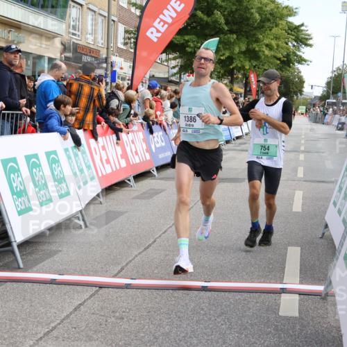 15.09.2024 - PSD Bank Halbmarathon Strokosch-Dieckow http://msf.ph/oto/7089656 15.09.2024 11:31:14 Ziel 701, 749, 754, 918, 1038, 1137, 1165, 1386, 2461, 2475, 2476 meine-sportfotos.de