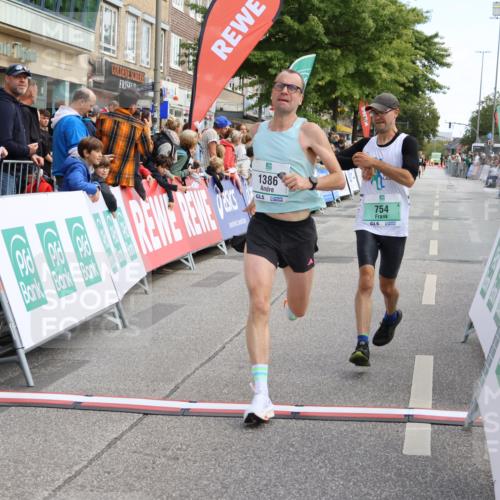 15.09.2024 - PSD Bank Halbmarathon Strokosch-Dieckow http://msf.ph/oto/7089675 15.09.2024 11:31:14 Ziel 701, 749, 754, 918, 1038, 1137, 1165, 1386, 2461, 2475, 2476 meine-sportfotos.de