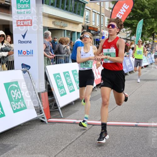 15.09.2024 - PSD Bank Halbmarathon Strokosch-Dieckow http://msf.ph/oto/7089704 15.09.2024 11:22:37 Ziel 423, 432, 593, 631, 641, 666, 685, 823, 824, 877, 1473 meine-sportfotos.de