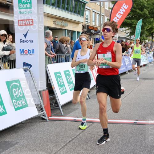15.09.2024 - PSD Bank Halbmarathon Strokosch-Dieckow http://msf.ph/oto/7089723 15.09.2024 11:22:37 Ziel 423, 432, 593, 631, 641, 666, 685, 823, 824, 877, 1473 meine-sportfotos.de