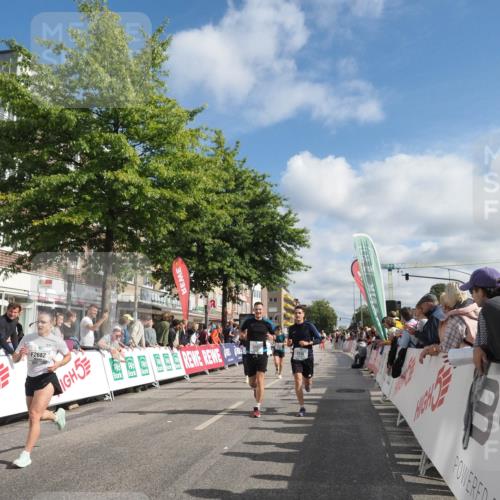 15.09.2024 - PSD Bank Halbmarathon Miley Keyser http://msf.ph/oto/7089754 15.09.2024 12:01:14 Ziel 1631, 1695, 1732, 1755, 1880, 1899, 1971, 2236, 2237, 2682, 2710, 2772, 2805, 2824, 2843, 2952, 2953, 2964, 3176, 3190 meine-sportfotos.de