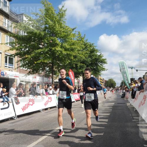 15.09.2024 - PSD Bank Halbmarathon Miley Keyser http://msf.ph/oto/7089769 15.09.2024 12:01:16 Ziel 1631, 1695, 1732, 1755, 1899, 1971, 2236, 2237, 2682, 2710, 2772, 2805, 2824, 2843, 2952, 2964, 3176, 3190 meine-sportfotos.de