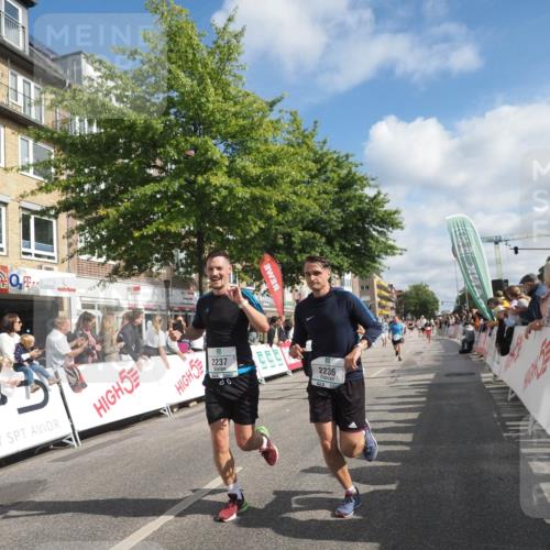 15.09.2024 - PSD Bank Halbmarathon Miley Keyser http://msf.ph/oto/7089770 15.09.2024 12:01:16 Ziel 1631, 1695, 1732, 1755, 1899, 1971, 2236, 2237, 2682, 2710, 2772, 2805, 2824, 2843, 2952, 2964, 3176, 3190 meine-sportfotos.de