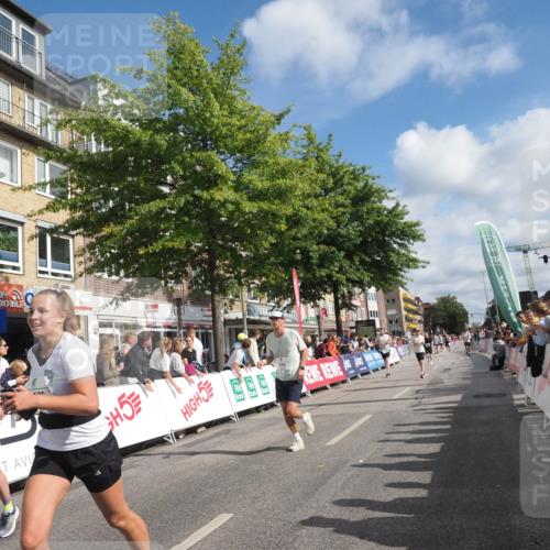 15.09.2024 - PSD Bank Halbmarathon Miley Keyser http://msf.ph/oto/7089822 15.09.2024 12:01:26 Ziel 1631, 1695, 1710, 1804, 1823, 1971, 2010, 2329, 2413, 2506, 2710, 2805, 2843, 2964, 3176, 3190, 3195 meine-sportfotos.de