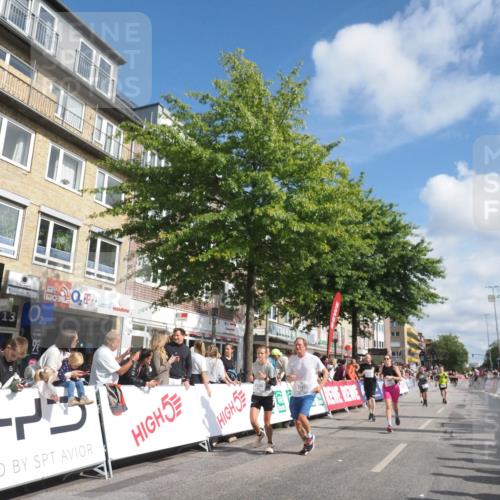 15.09.2024 - PSD Bank Halbmarathon Miley Keyser http://msf.ph/oto/7089918 15.09.2024 12:01:47 Ziel 1427, 1523, 1663, 1809, 1823, 1879, 2247, 2279, 2413, 2882, 2896, 2986, 2990 meine-sportfotos.de