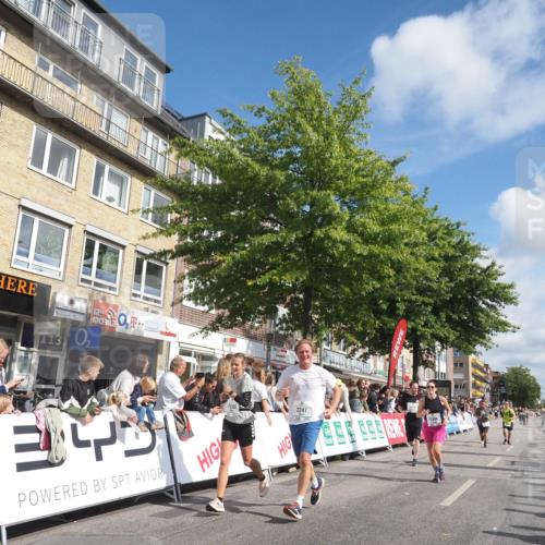 15.09.2024 - PSD Bank Halbmarathon Miley Keyser http://msf.ph/oto/7089927 15.09.2024 12:01:48 Ziel 1427, 1523, 1663, 1809, 1879, 2247, 2279, 2882, 2896, 2986, 2990, 3484 meine-sportfotos.de