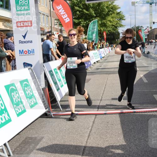 15.09.2024 - PSD Bank Halbmarathon Strokosch-Dieckow http://msf.ph/oto/7089932 15.09.2024 12:41:39 Ziel 3354, 3355, 3462 meine-sportfotos.de