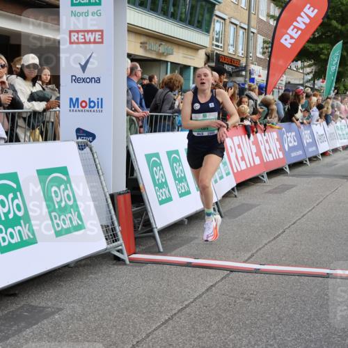 15.09.2024 - PSD Bank Halbmarathon Strokosch-Dieckow http://msf.ph/oto/7089942 15.09.2024 11:22:41 Ziel 423, 432, 593, 641, 666, 681, 685, 823, 824, 1473 meine-sportfotos.de