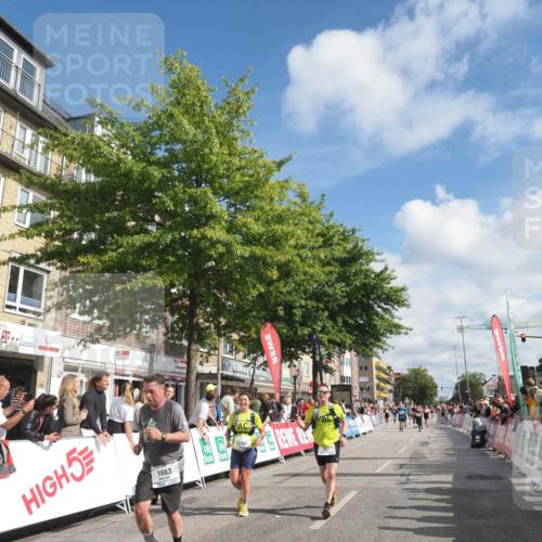 15.09.2024 - PSD Bank Halbmarathon Miley Keyser http://msf.ph/oto/7089957 15.09.2024 12:01:53 Ziel 1427, 1529, 1663, 1879, 2247, 2736, 2740, 2792, 2882, 2896, 2927, 2986, 2990, 2992, 3484 meine-sportfotos.de