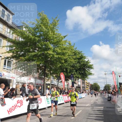 15.09.2024 - PSD Bank Halbmarathon Miley Keyser http://msf.ph/oto/7089959 15.09.2024 12:01:53 Ziel 1427, 1529, 1663, 1879, 2247, 2736, 2740, 2792, 2882, 2896, 2927, 2986, 2990, 2992, 3484 meine-sportfotos.de