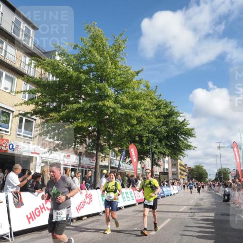 15.09.2024 - PSD Bank Halbmarathon Miley Keyser http://msf.ph/oto/7089960 15.09.2024 12:01:53 Ziel 1427, 1529, 1663, 1879, 2247, 2736, 2740, 2792, 2882, 2896, 2927, 2986, 2990, 2992, 3484 meine-sportfotos.de