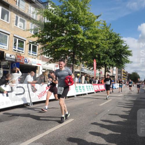 15.09.2024 - PSD Bank Halbmarathon Miley Keyser http://msf.ph/oto/7090060 15.09.2024 12:02:13 Ziel 1286, 1310, 1779, 1826, 1906, 1963, 2012, 2026, 2069, 2159, 2736, 2740, 2754, 2792, 2909, 2927, 2992, 3212 meine-sportfotos.de