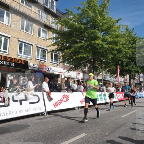 15.09.2024 - PSD Bank Halbmarathon Miley Keyser http://msf.ph/oto/7090111 15.09.2024 12:02:24 Ziel 1310, 1779, 1826, 1906, 1963, 2026, 2069, 2159, 2180, 2200, 2245, 2754, 2800, 3172, 3522 meine-sportfotos.de